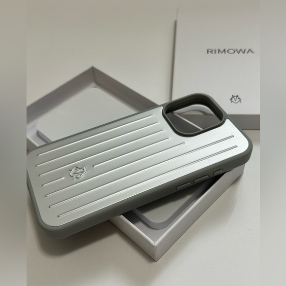 Rimowa Iphone Case Aluminum For Iphone 16 Pro Max - Picture 3 of 6